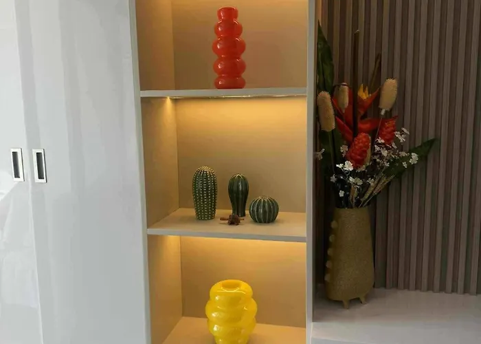 Apartment Scandi-inspired Pasay For Rent - Entire House With Balcony Facing Moa Manila