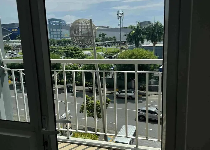 Scandi-inspired Pasay For Rent - Entire House With Balcony Facing Moa Apartment