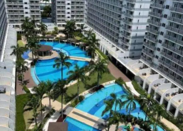 Apartment Scandi-inspired Pasay For Rent - Entire House With Balcony Facing Moa *