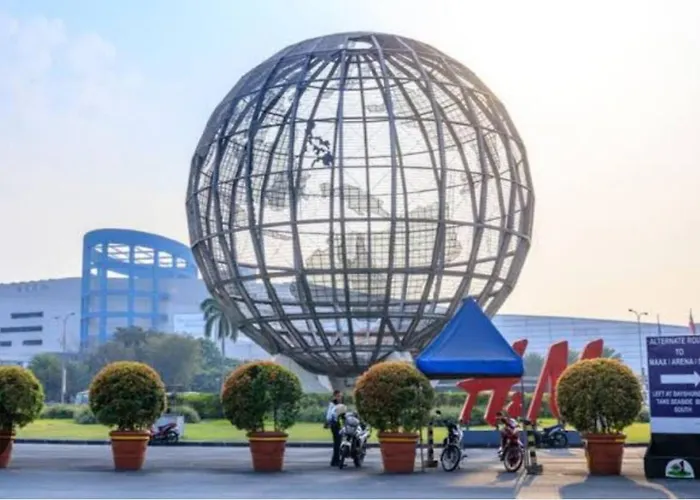 Scandi-inspired Pasay For Rent - Entire House With Balcony Facing Moa * Manila